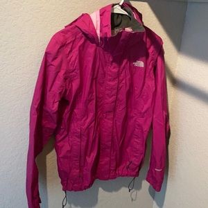 North face woman’s wind breaker